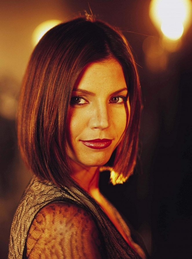 Angel - Season 3 - Promokuvat - Charisma Carpenter