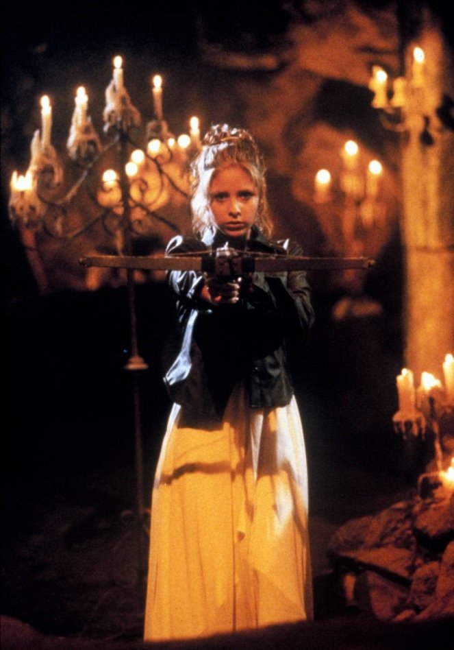 Buffy, přemožitelka upírů - Dívka z proroctví - Z filmu - Sarah Michelle Gellar