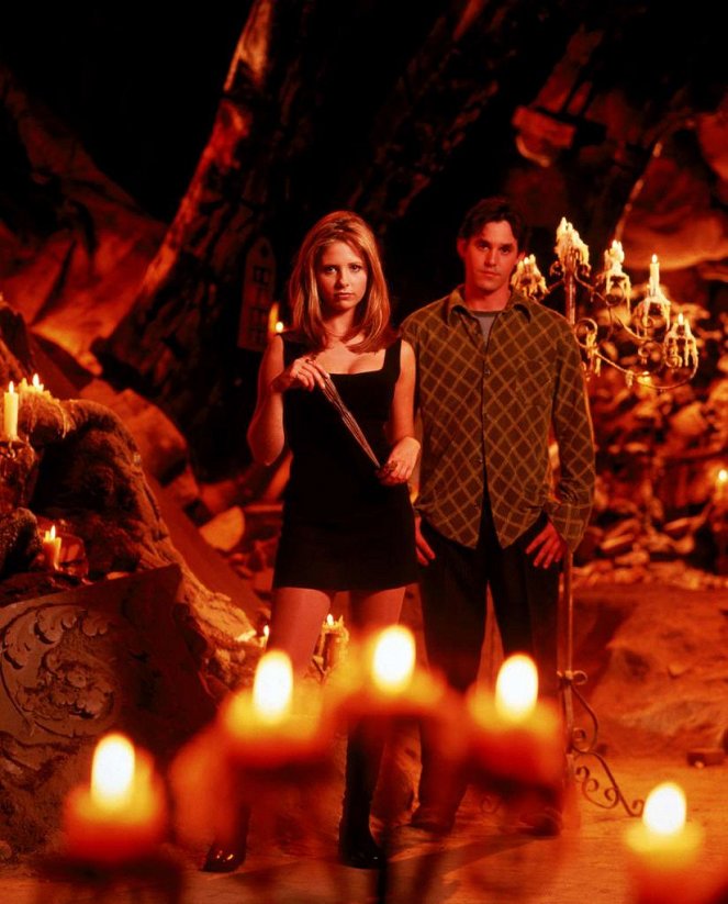 Buffy - Im Bann der Dämonen - Season 1 - Werbefoto - Sarah Michelle Gellar, Nicholas Brendon