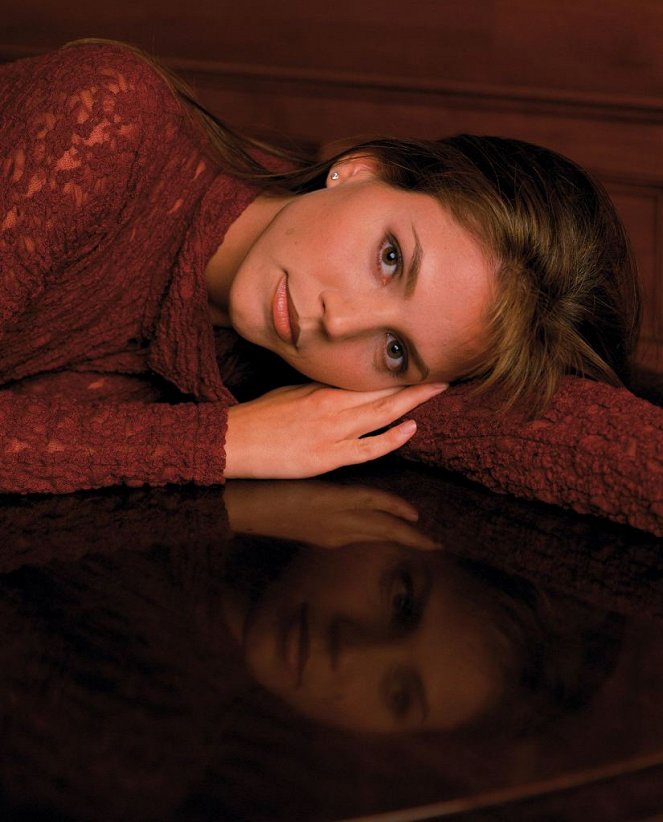 Buffy - Im Bann der Dämonen - Season 2 - Werbefoto - Charisma Carpenter