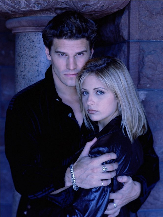 Buffy, a vámpírok réme - Season 2 - Promóció fotók - David Boreanaz, Sarah Michelle Gellar