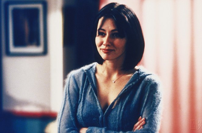 Charmed - Season 1 - Feats of Clay - Photos - Shannen Doherty