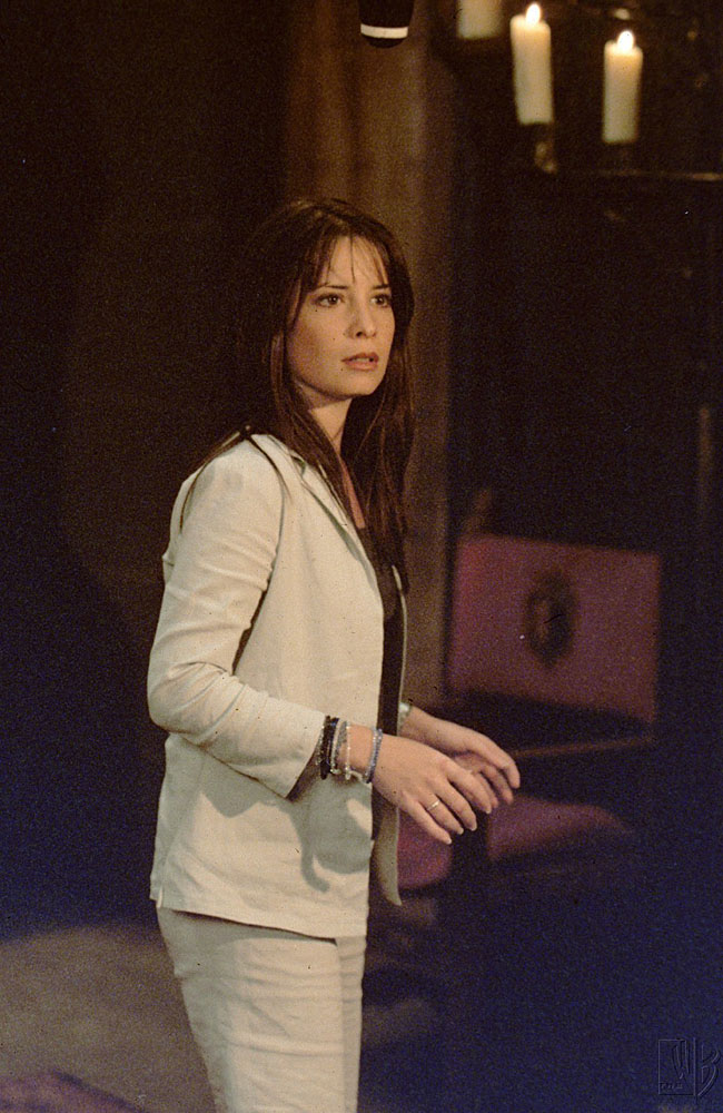 Charmed - Season 2 - The Painted World - Photos - Holly Marie Combs