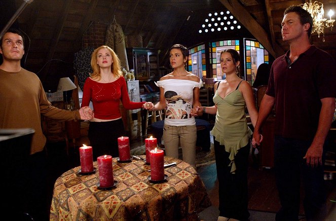Charmed - Season 6 - Love's a Witch - Photos - Balthazar Getty, Rose McGowan, Alyssa Milano, Holly Marie Combs, Brian Krause
