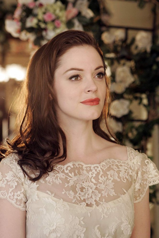 Charmed - Engaged and Confused - Photos - Rose McGowan