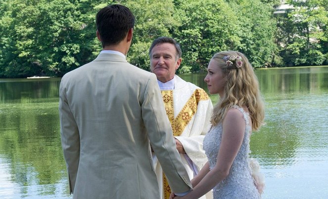 Velká svatba - Z filmu - Robin Williams, Amanda Seyfried