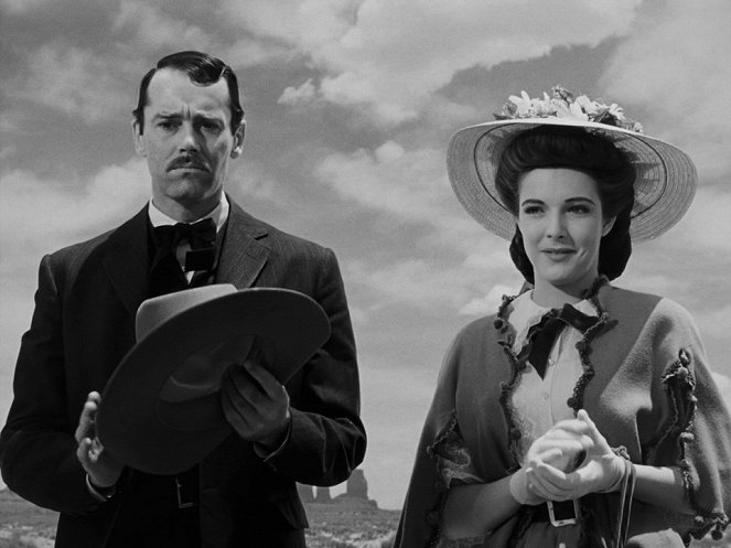 My Darling Clementine - Z filmu - Henry Fonda, Cathy Downs