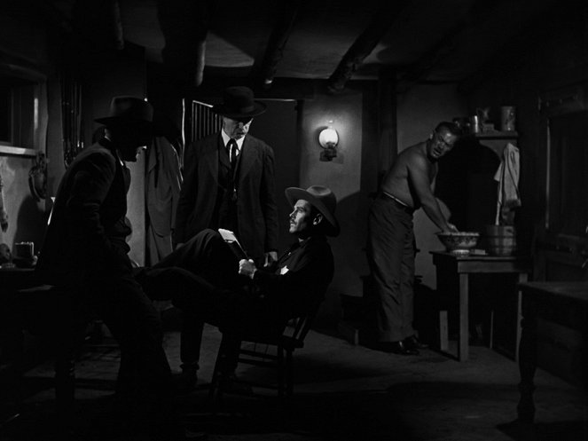 My Darling Clementine - Filmfotók - Henry Fonda, Ward Bond