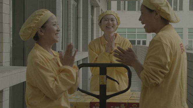 A Dongguan Girl - Van film