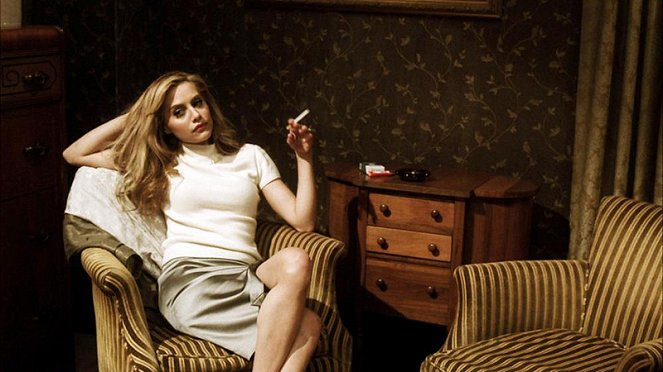 Across the Hall - Filmfotos - Brittany Murphy