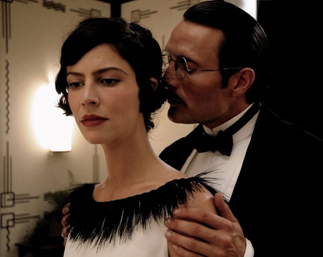 Coco Chanel & Igor Stravinsky - Z filmu - Anna Mouglalis, Mads Mikkelsen