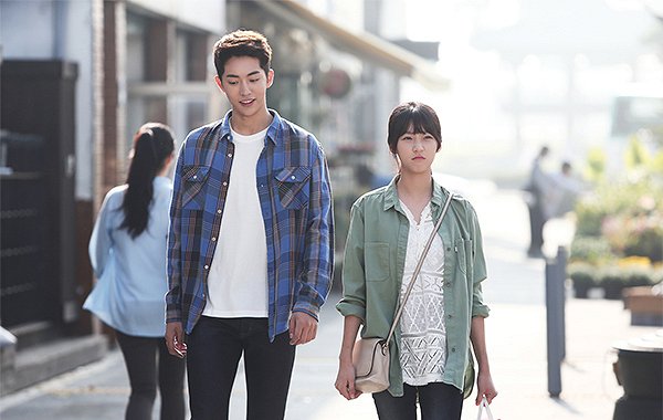 Hwaryeohan yuhok - Filmfotos - Nam Joo-hyuk, Sae-ron Kim