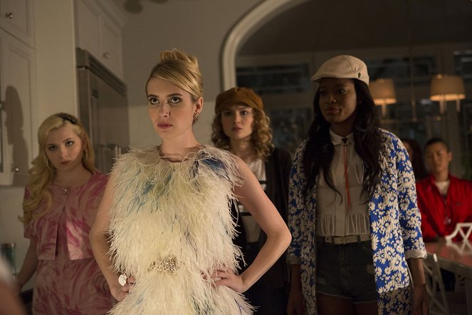 Scream Queens - Kappa Kappa Tau - Film - Abigail Breslin, Emma Roberts, Skyler Samuels, Keke Palmer