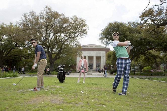 Scream Queens - Season 1 - Pilot - Z filmu - Nick Jonas, Emma Roberts, Glen Powell