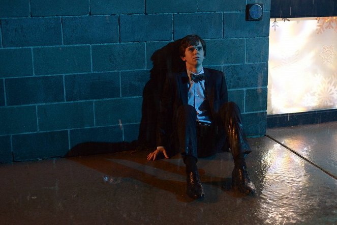 Bates Motel - Psycho a kezdetektől - Season 1 - Éjfél - Filmfotók - Freddie Highmore