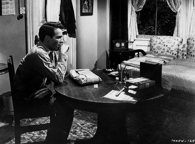 A Place in the Sun - Photos - Montgomery Clift