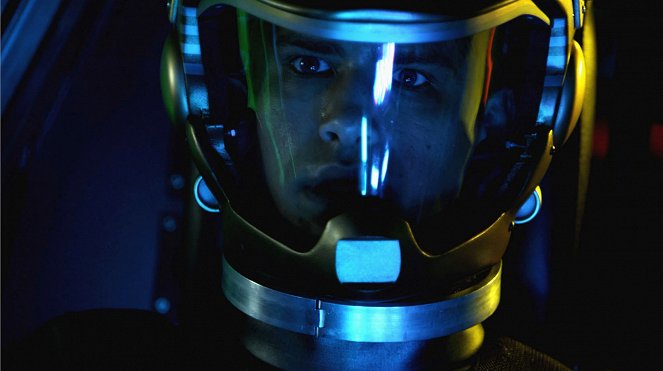 Vesmírná loď Galactica - Krev a chrom - Z filmu - Luke Pasqualino
