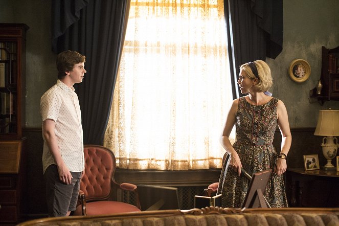 Bates Motel - Season 2 - Caleb - Kuvat elokuvasta - Freddie Highmore, Vera Farmiga