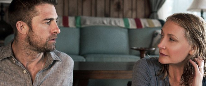 October Gale - Z filmu - Scott Speedman, Patricia Clarkson