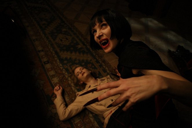 Der Vampir auf der Couch - Film - Cornelia Ivancan, Jeanette Hain