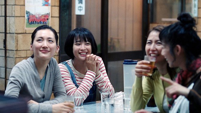 Nuestra hermana pequeña - De la película - Haruka Ayase, Suzu Hirose, 長澤まさみ, Kaho Indou