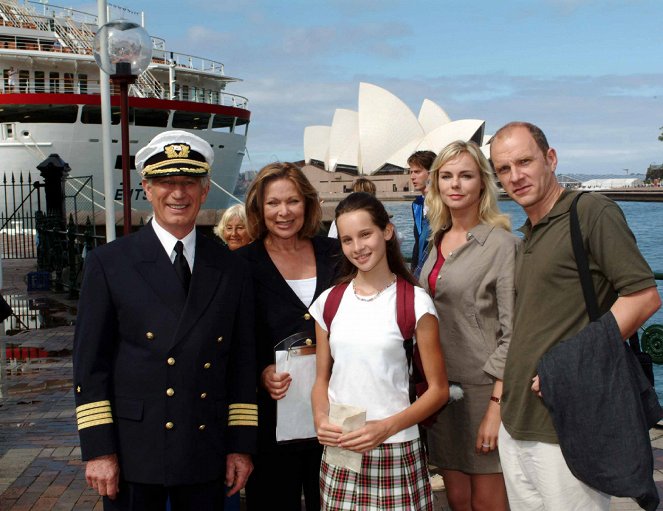 Das Traumschiff - Samoa - Werbefoto - Siegfried Rauch, Heide Keller, Nicole Mieth, Saskia Valencia, Götz Schubert