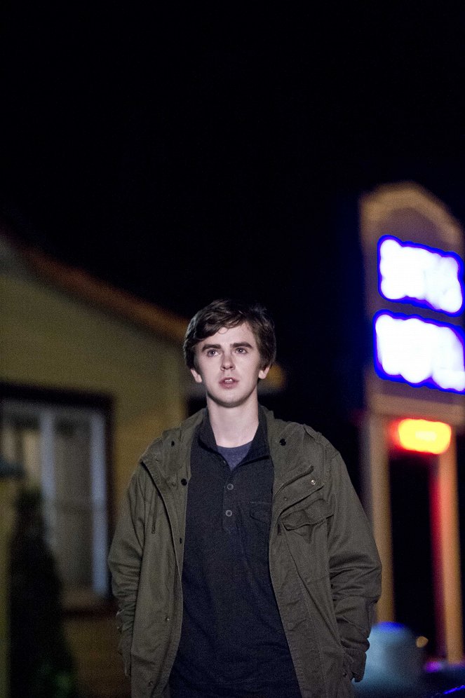 Bates Motel - Psycho a kezdetektől - Season 3 - Az Arcanum klub - Filmfotók - Freddie Highmore