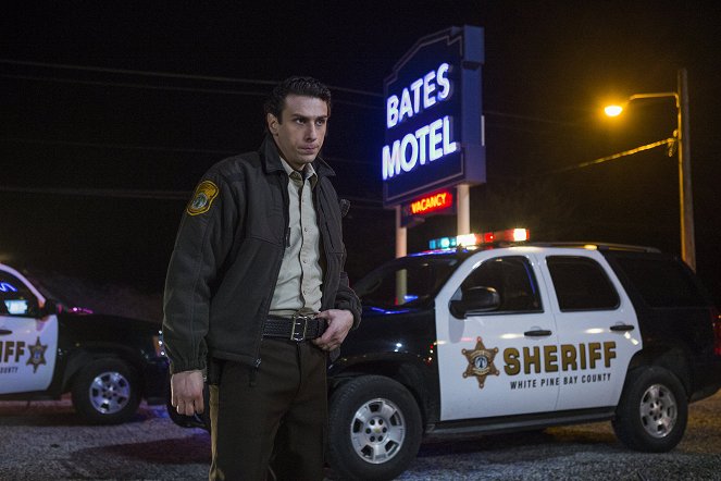 Bates Motel - Problem z rozstaniem - Z filmu - Nick Hunnings