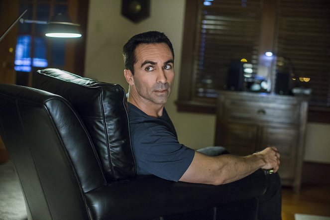 Bates Motel - The Deal - Photos - Nestor Carbonell