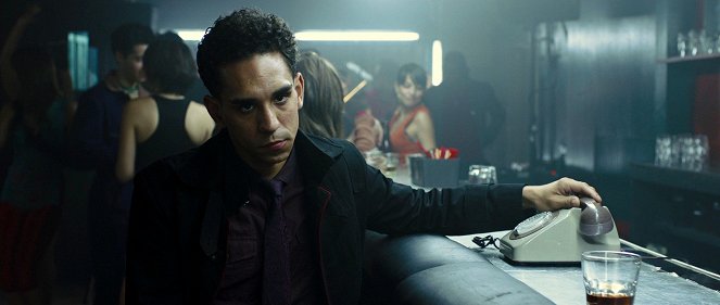 Time Out - Film - Ray Santiago