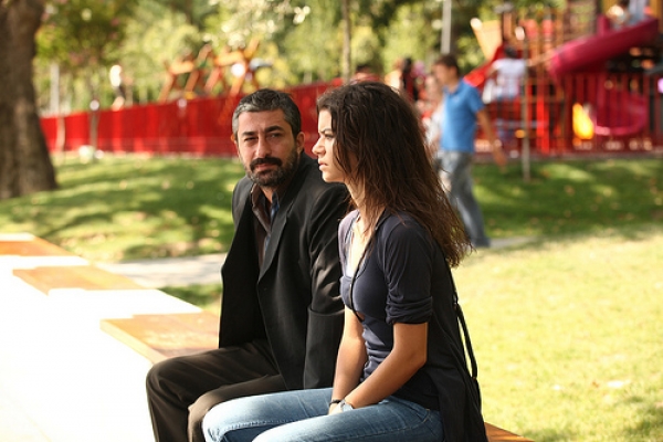 Gecenin Kanatları - De la película - Erkan Petekkaya, Beren Saat