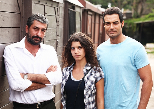 Gecenin Kanatları - Promoción - Erkan Petekkaya, Beren Saat, Murat Ünalmış