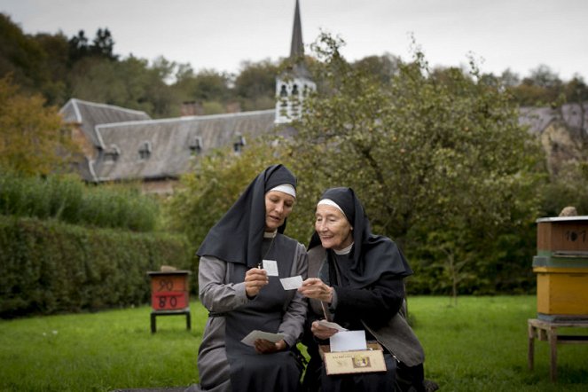 Das Kloster bleibt im Dorf - Filmfotók - Suzanne von Borsody, Gertrud Roll