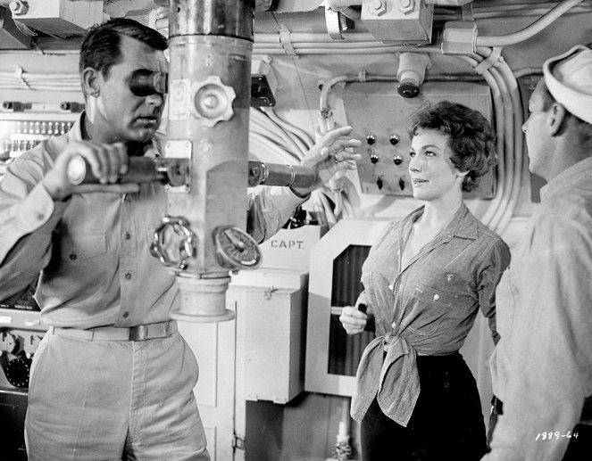 Operation Petticoat - Kuvat elokuvasta - Cary Grant, Joan O'Brien