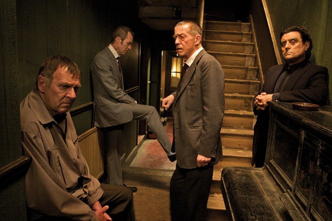 44 Inch Chest - Film - Tom Wilkinson, Stephen Dillane, John Hurt, Ian McShane