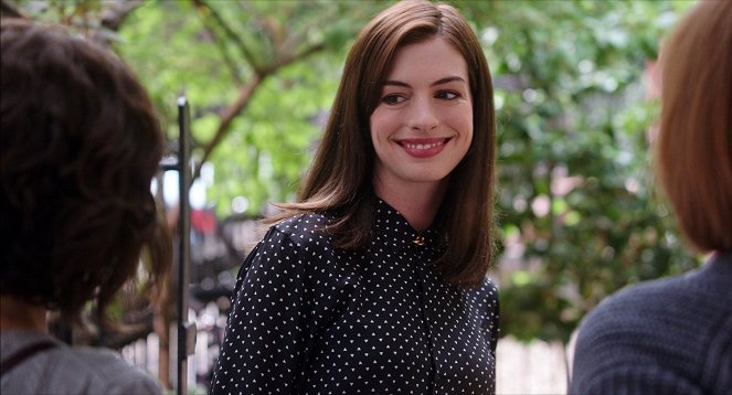 Man lernt nie aus - Filmfotos - Anne Hathaway