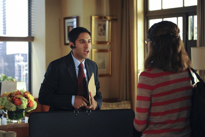 30 Rock - Let's Stay Together - Photos - Maulik Pancholy