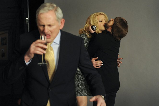 30 Rock - Season 5 - Respawn - Photos - Victor Garber, Will Forte, Jane Krakowski