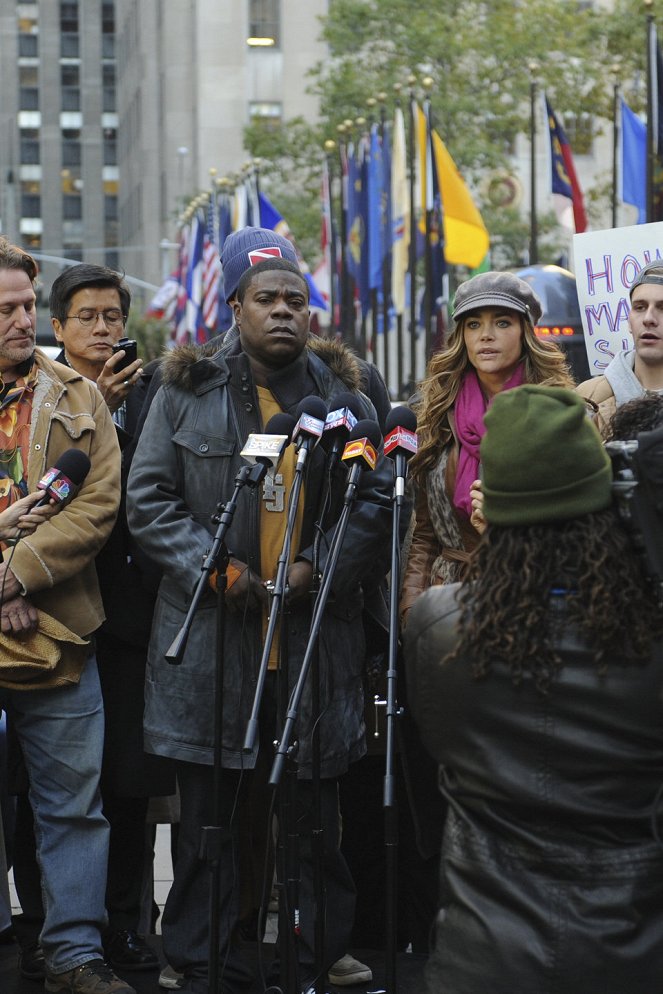 30 Rock - Season 6 - Idiots Are People Two! - Photos - Tracy Morgan, Denise Richards