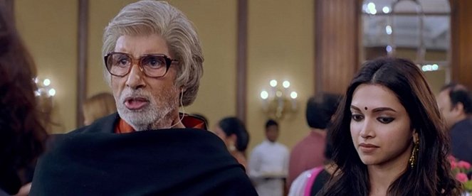 Piku - De la película - Amitabh Bachchan, Deepika Padukone