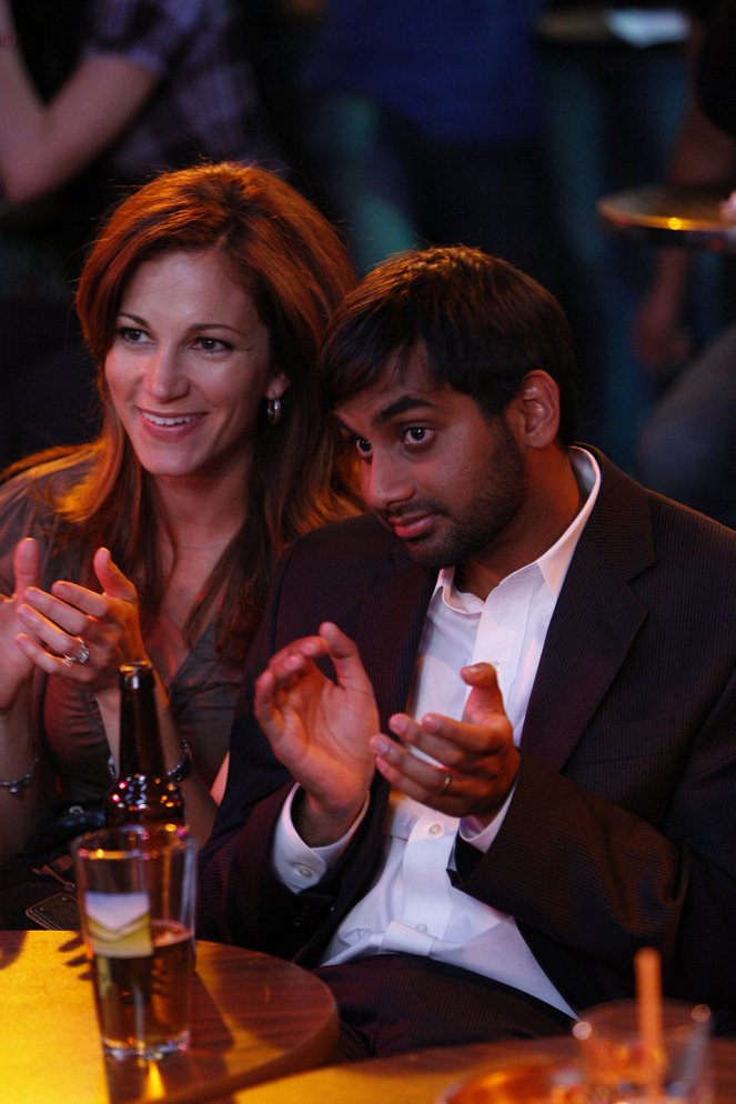 Parks and Recreation - Rock Show - Photos - Jama Williamson, Aziz Ansari