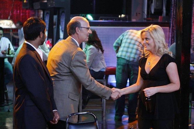 Parks and Recreation - Rock Show - Photos - Ron Perkins, Amy Poehler