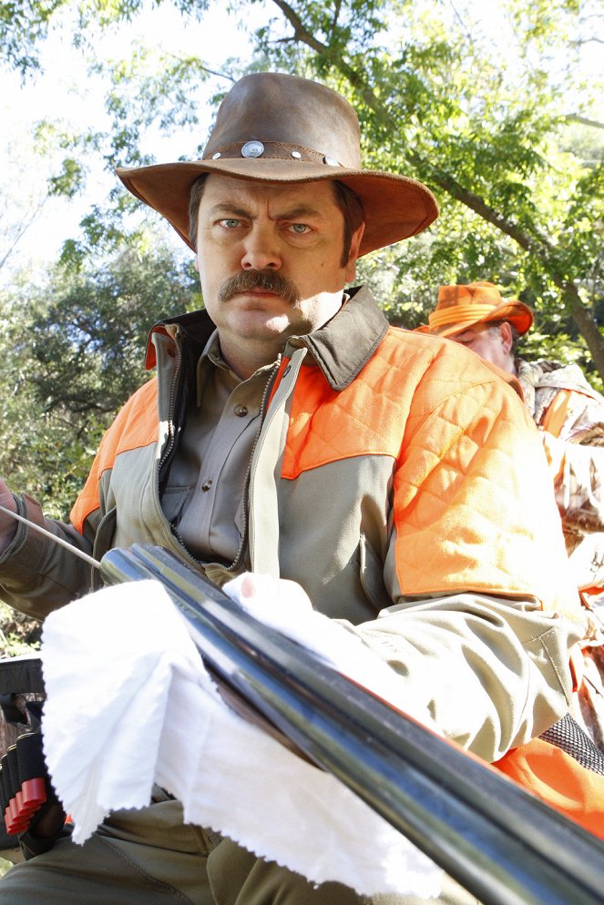 Parks and Recreation - Season 2 - Chasseur chassé - Promo - Nick Offerman