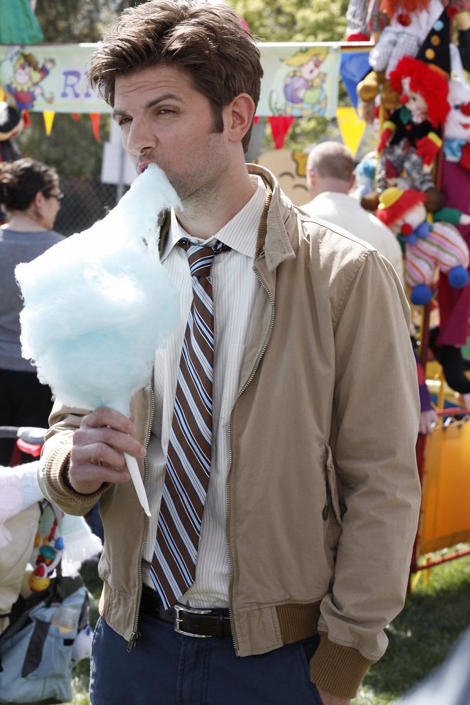 Parks and Recreation - Freddy Spaghetti - Photos - Adam Scott