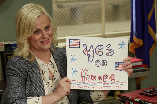 Parks and Recreation - I'm Leslie Knope - Photos - Amy Poehler