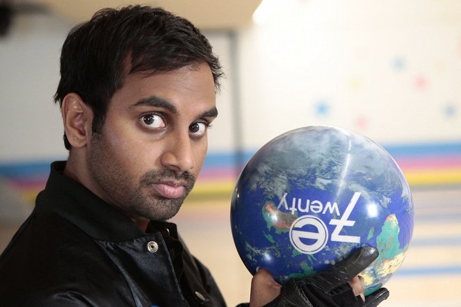 Parks and Recreation - Bowling for Votes - Promo - Aziz Ansari