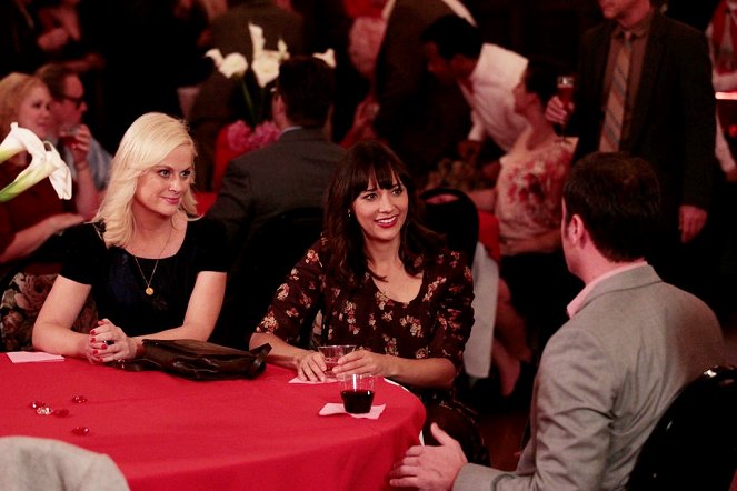 Parks and Recreation - Season 4 - Operation Ann - Van film - Amy Poehler, Rashida Jones