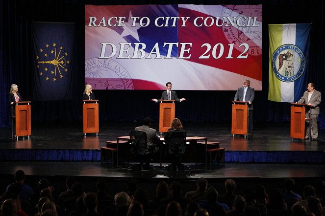 Parks and Recreation - The Debate - Photos