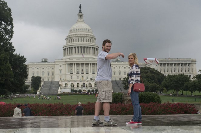 Odbor městské zeleně - Série 5 - Ms. Knope Goes to Washington - Z filmu - Chris Pratt, Amy Poehler