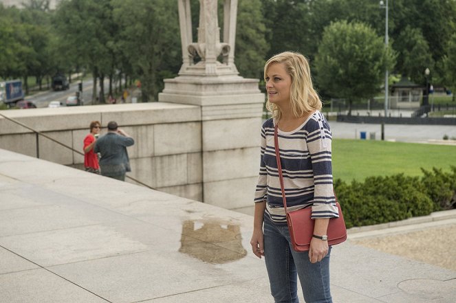 Parks and Recreation - Season 5 - Ms. Knope Goes to Washington - Photos - Amy Poehler